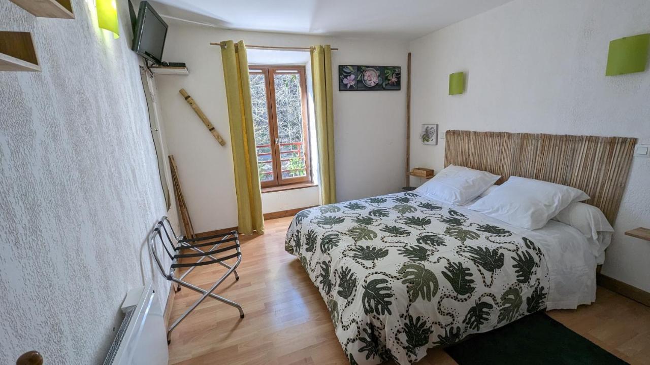 Chambres D'Hotes Les Lits Des Fees Saint-Floret Extérieur photo