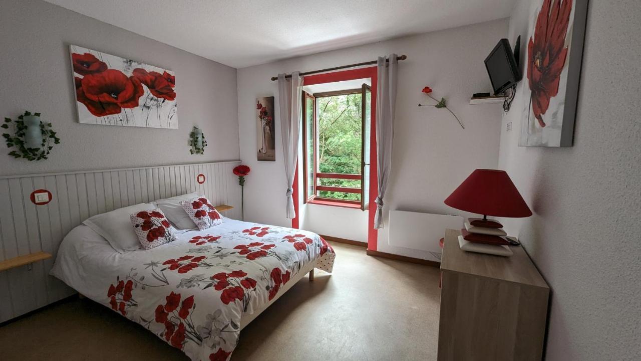 Chambres D'Hotes Les Lits Des Fees Saint-Floret Extérieur photo
